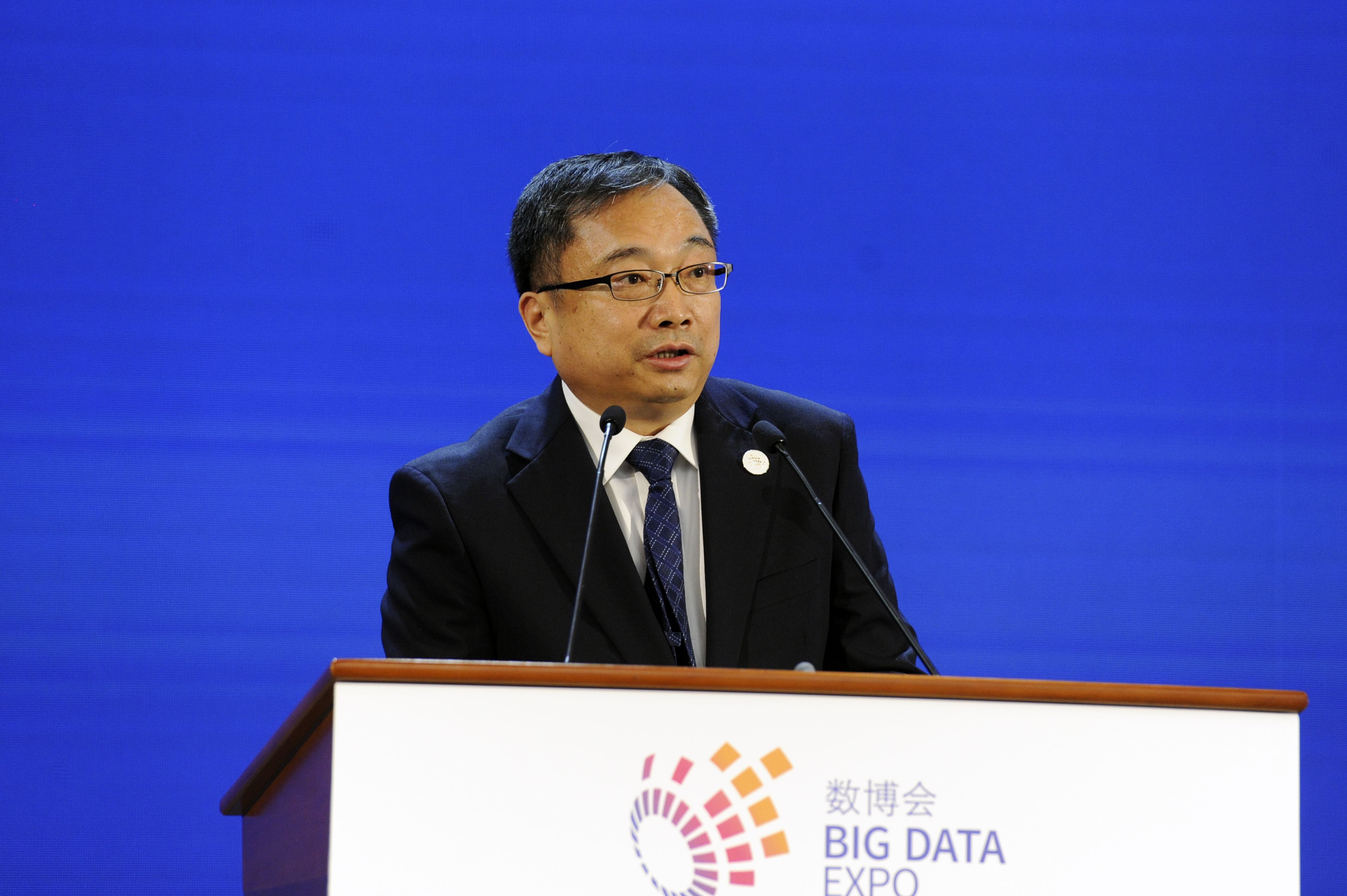 1622191646548321.jpg 謝少鋒.jpg